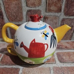 Price and Kensington gardening theme pot